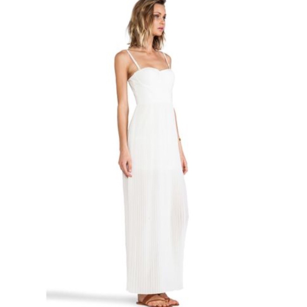 🔥 Blaque Label ivory Sweatheart bustier accordion maxi dress small